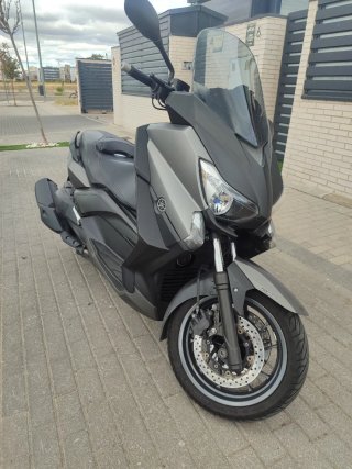 Yamaha Xmax 400 ABS