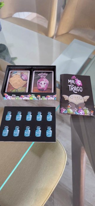 Juego de mesa Mal Trago