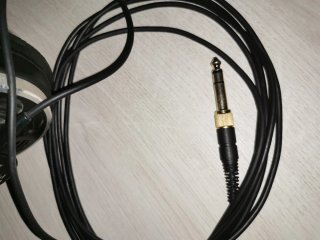 Auriculares AKG K270 playback