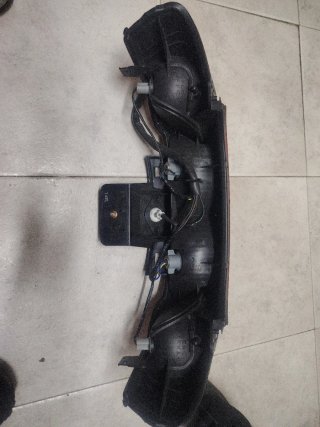 Piloto trasero Yamaha Majesty 250 (2000-2004)