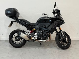 BMW F 900 XR Negra