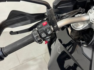 BMW F 900 XR Negra