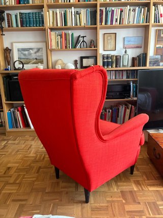 Sillón Ikea Strandmon naranja rojizo