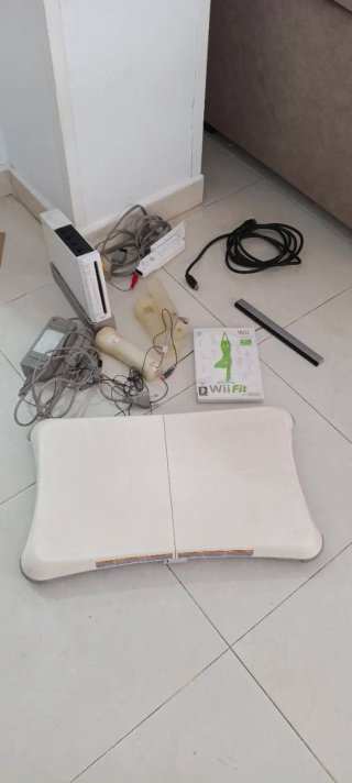 Nintendo Wii Fit con bilancia
