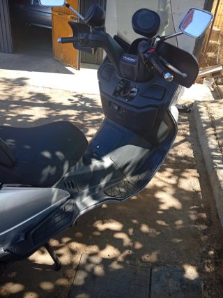 Suzuki Burgman 250cc Maxi Scooter