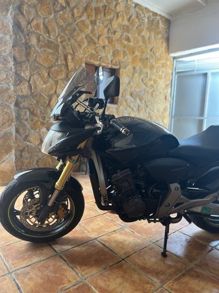Honda CB 600 Hornet Negra