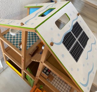 Casa de muñecas Hape de madera