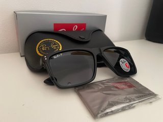 Gafas de sol nuevas sin usar