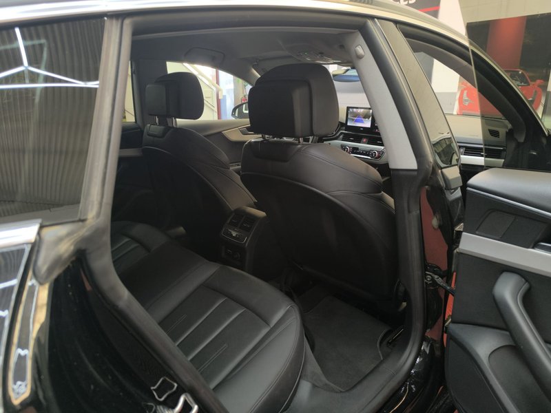 Audi A5 2023, foto 9