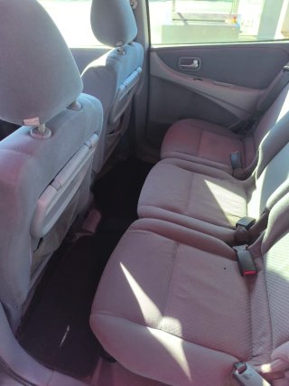 Nissan Almera 2004