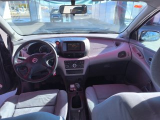 Nissan Almera 2004
