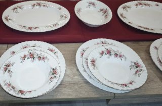 Vajilla Royal Albert Lavender Rose Filo Oro