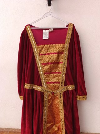 Vestido Medieval Rojo y Dorado talla ) L/XL