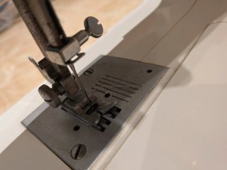 Máquina de coser Lervia