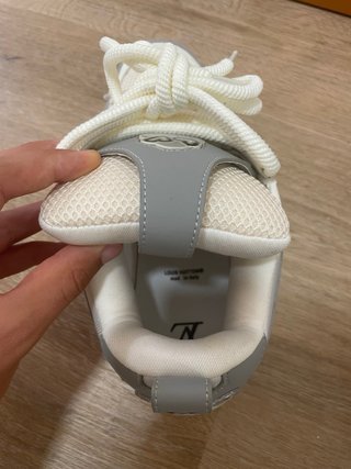 LV Skate bianche e grigie taglia 42