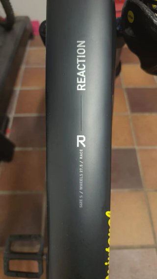 Bicicleta Eléctrica CUBE REACTION HYBRID RACE Tall