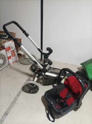 Silla de paseo Jané roja y negra