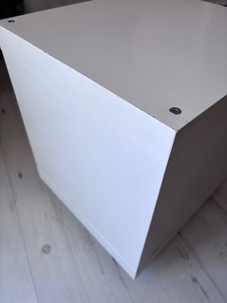 Cajonera Mesita Noche Blanca con Tiradores Azules