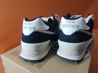 New Balance 574 v2 Evergreen