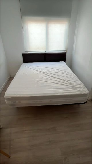 Cama 150 cm con cabecero