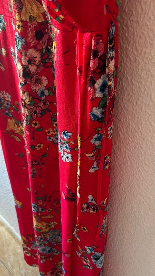Vestido Springfield floral rojo talla L