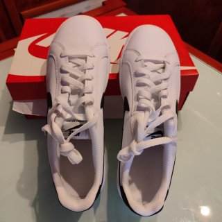Zapatillas Nike Court Royale Blancas y Negras