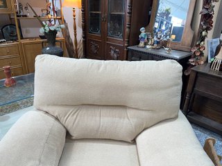 SILLÓN DE GRAN TAMAÑO