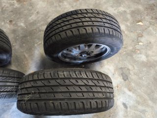 Jantes originais BMW 15 polegadas com 4 pneus