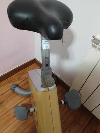 Bicicleta Estática Amarillo y Gris