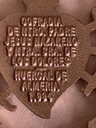 Medalla Corazón Sagrado Cruz Espinas