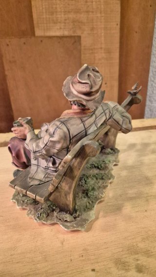 Figura Capodimonte - Vagabundo en Banco