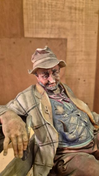 Figura Capodimonte - Vagabundo en Banco