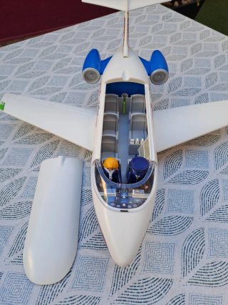 Playmobil Avión de pasajeros City Action