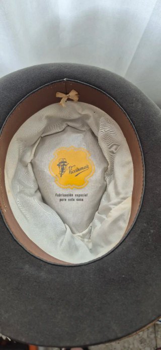 Sombrero vintage gris