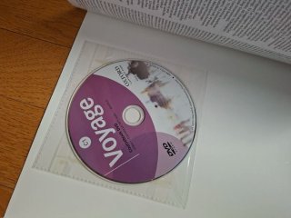 Voyaye c1 workbook+ coursebook
