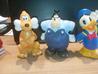 Lote   7 figuras goma Disney