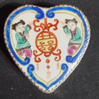 Antigua caja china de buena fortuna