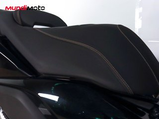 YAMAHA X-MAX 125 TECH MAX