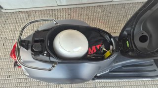 Vespa GTS Super Sport 125 gris