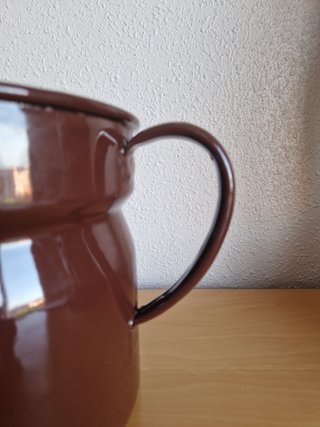 Cazo cueceleches metálico esmaltado granate