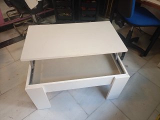 Mesa de centro blanca de madera
