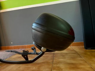 Baúl Moto Givi Suzuki Bandit