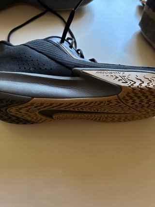 Nike Precision 7 Negro/Dorado