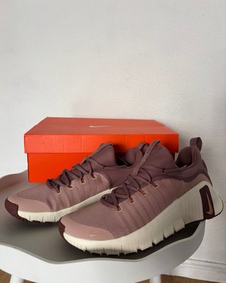 Nike Free Metcon 6 Mujer Beige/Rosa