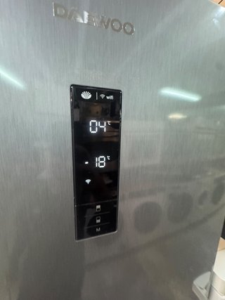 Frigorífico Daewoo 2m Hi-Tech No Frost nevera Inox