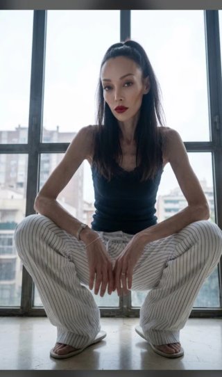 Pantalones blancos rayas ancho de piernas