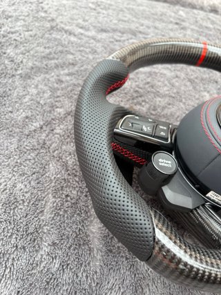 Volante Audi S Carbono y Piel perforada