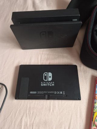 Nintendo Switch + Accesorios y Juegos