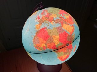 Lámpara globo terráqueo