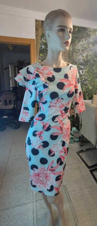 Vestido estampado floral y lunares